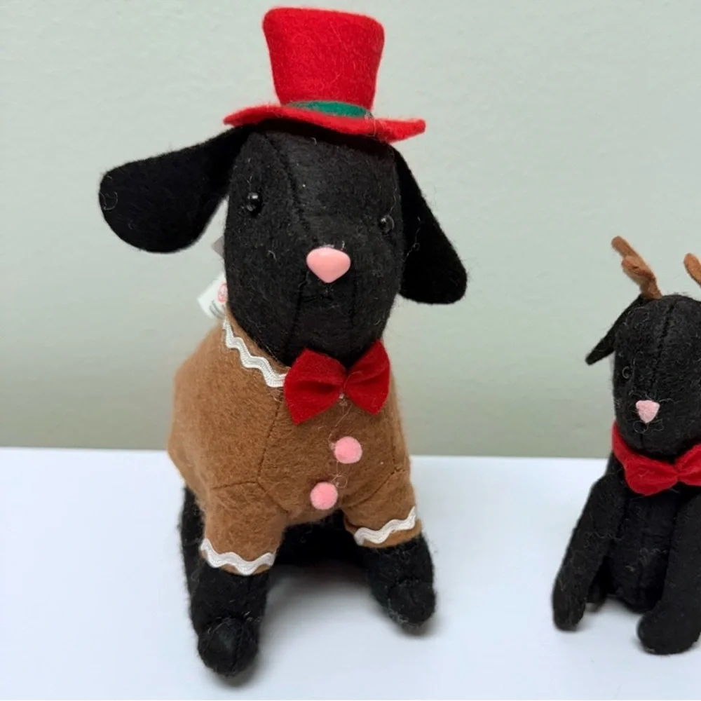 Target Bullseye Playground Set of 2 Holiday Plush Black dogs, Gingerbread, New